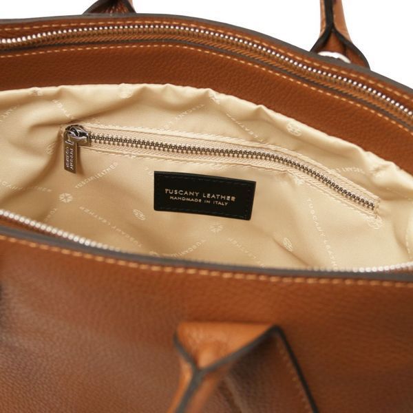 Фотографія Італійська шкіряна сумка Viva від Tuscany Leather TL142498 2498_1_2 - купити 96062 за 6 900 грн